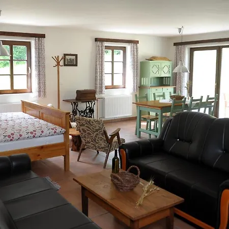 Apartmaji Gospoud Srmak